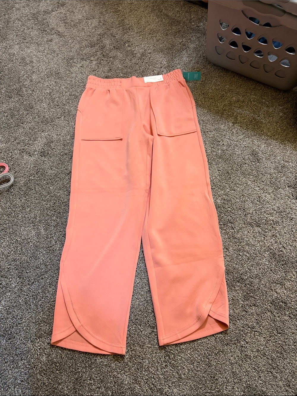 NWT Maurice’s Cropped Joggers in Coral Pink